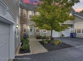 160 Shinnecock Dr, Manalapan, NJ 07726