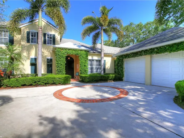 425 Indies Dr, Orchid, FL 32963