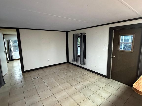 3rd image of 287 Buffalo Way #287