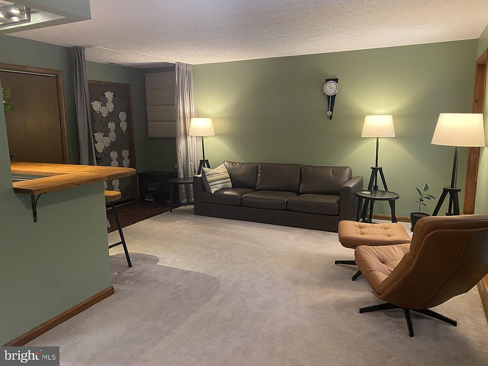 1st image of 23240 Rosewood Ct #3