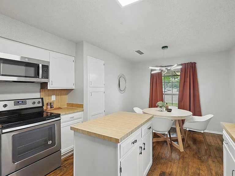 5830 Jester Dr — Photo 12