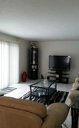 4th image of 6295 Saint Andrews Dr