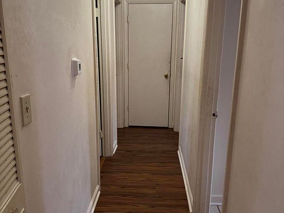 5th image of 104 Spring St