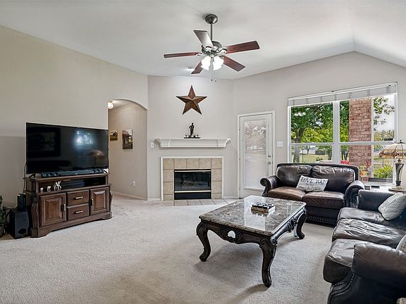 4th image of 8702 Nairn St