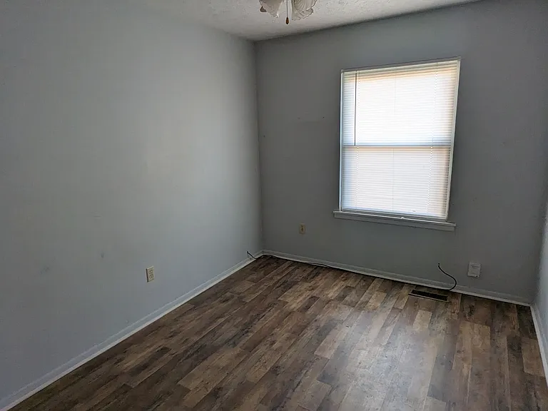 1345 Leaning Tree Ln — Photo 6