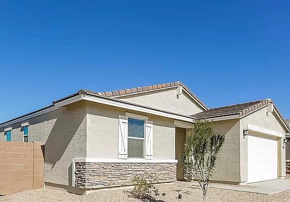 3rd image of 4019632 W Curtis Way