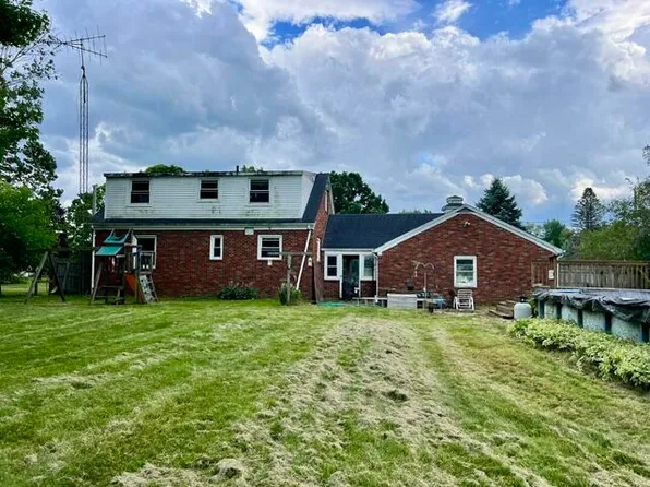 5251 E Mount Morris Rd, Mount Morris, MI 48458