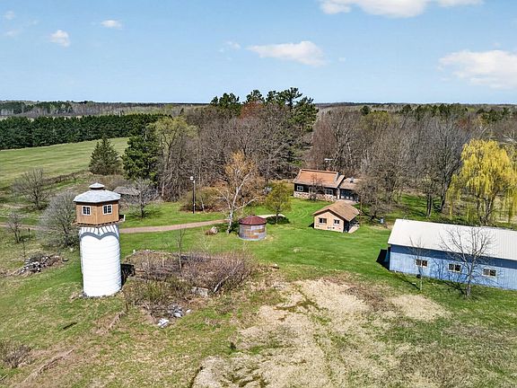 2nd image of 29224 Hawks Nest Ln