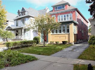699 Columbus Pkwy, Buffalo, NY 14213