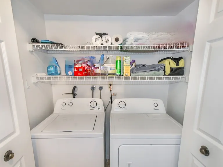 10 Heritage Dr #B — Photo 8
