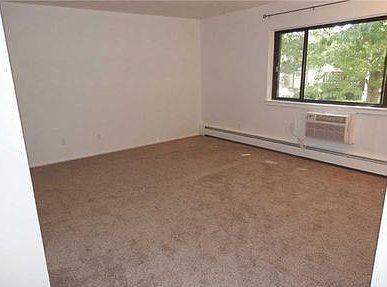 4th image of 57 Richmond Blvd Unit 4B