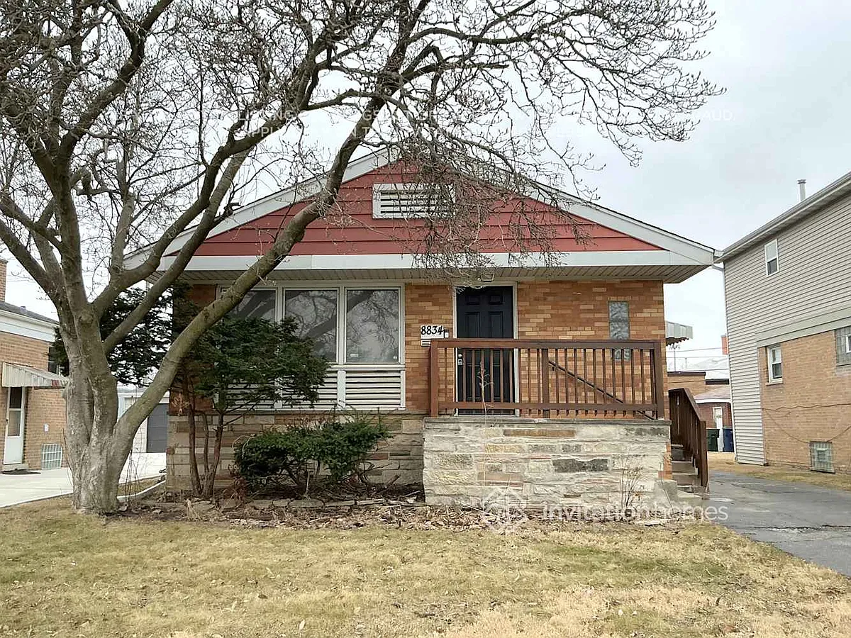 Building Photo - 8834 S Troy Ave