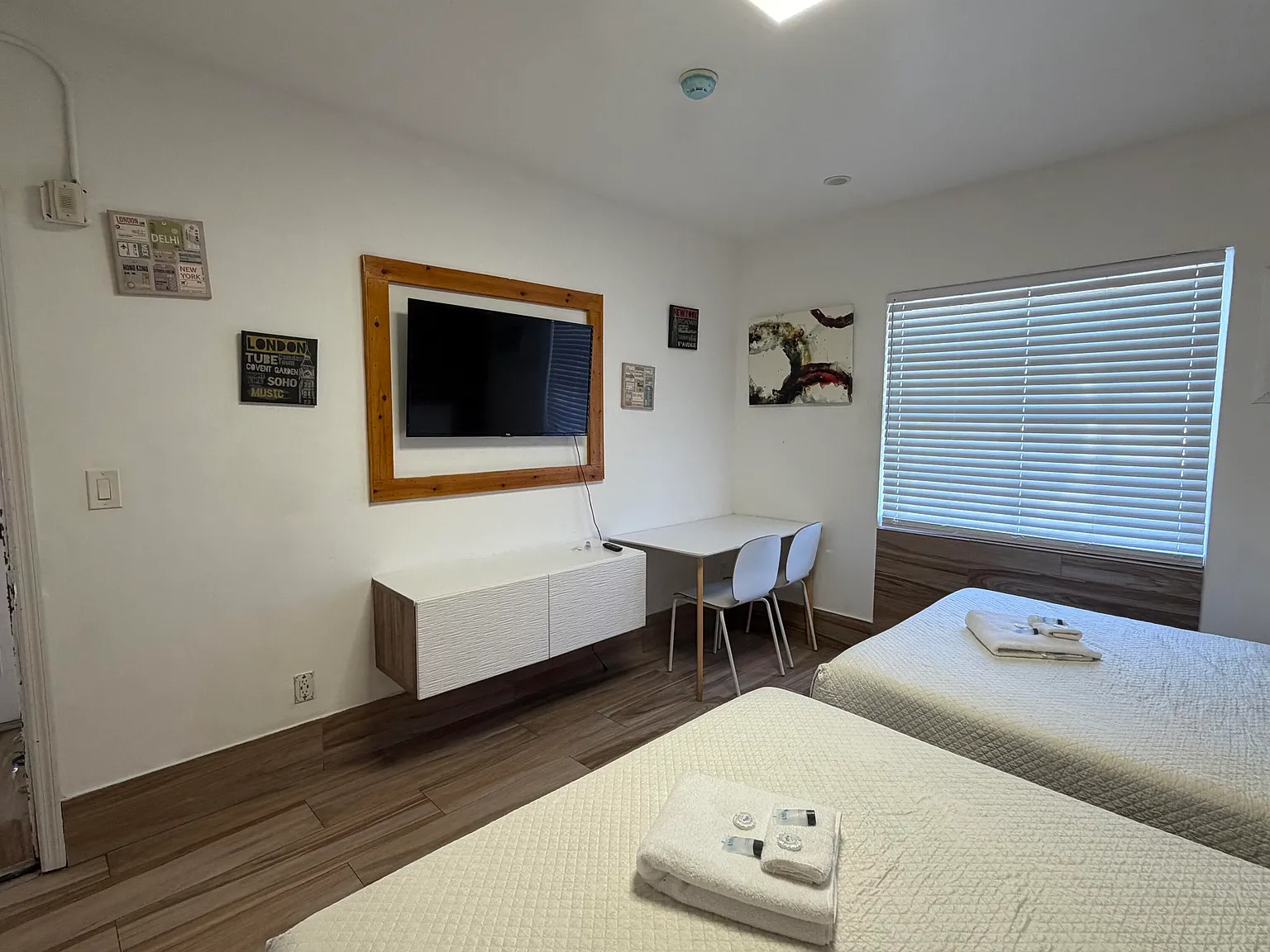 Studio, 1.0 bath, 4572 sqft, $2,000 — Photo 3