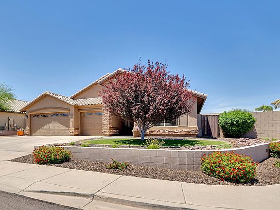 2nd image of 10402 W Patrick Lane