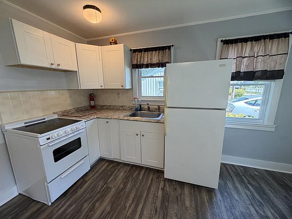 2nd image of 90 15th St APT 8
