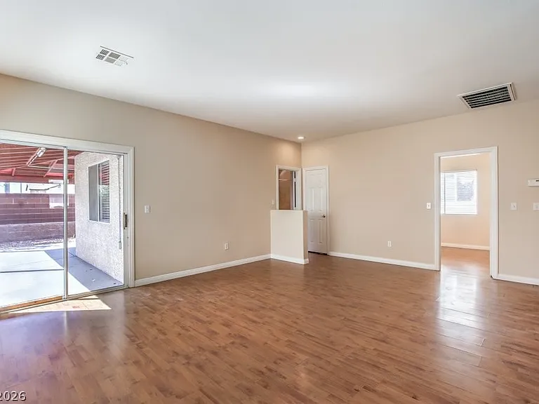 9629 Sound View Ave — Photo 6