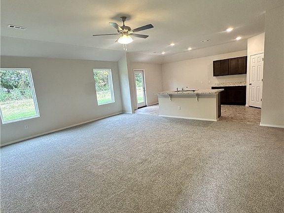 5th image of 558 Saydi St