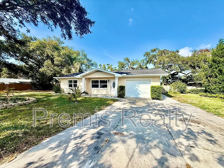 2014 Pinehurst Dr — Photo 29