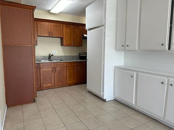 5th image of 11005 Kittridge St APT 106