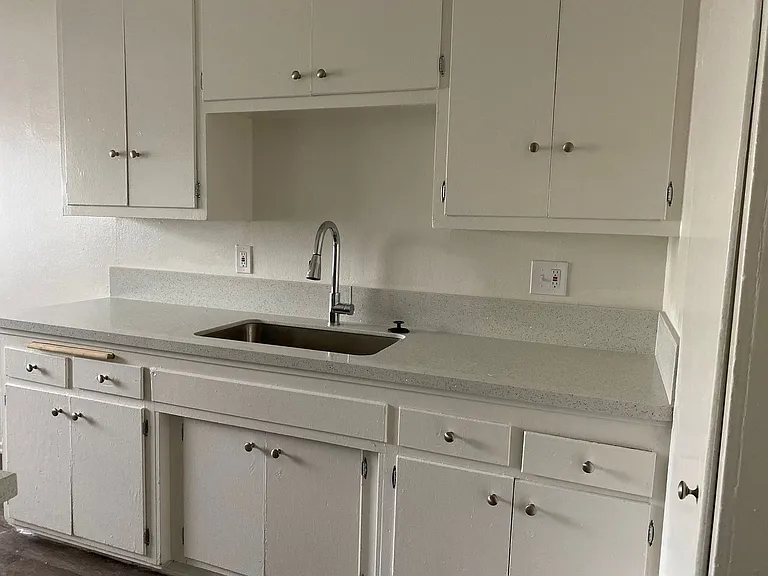 14724 Chadron Ave — Photo 5