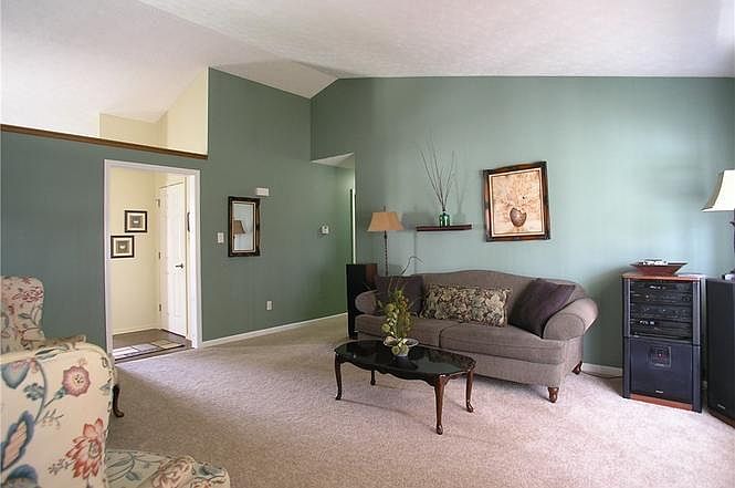 1st image of 4411 Rotterdam Dr