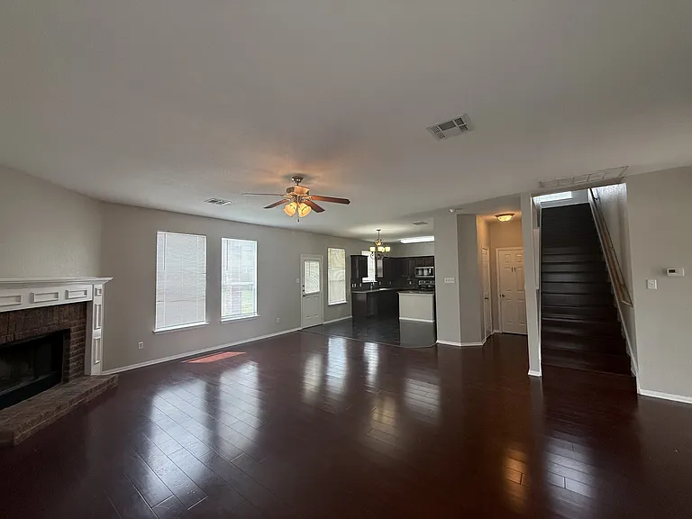502 Constellation Dr — Photo 24