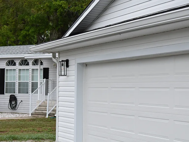 102 Gator Ct — Photo 5