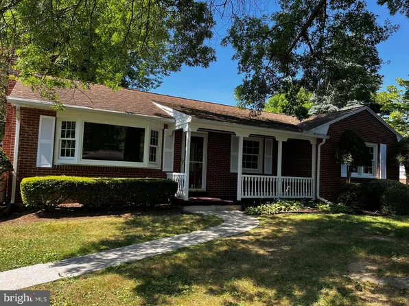 413 Davis Ln, Lebanon, PA 17042