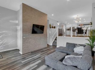 317 E Sundown Rd S, Cochrane, AB T4C2T2