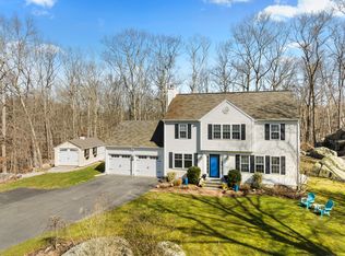 4 Walkley Ml, Clinton, CT 06413