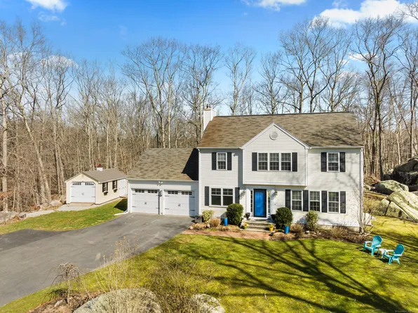 4 Walkley Mill, Clinton, CT 06413