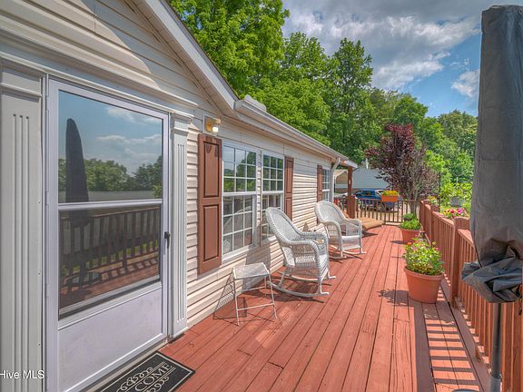 3rd image of 39 Town View Lane