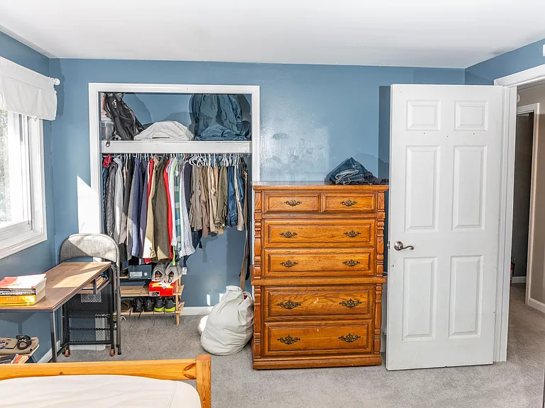 22582 Albion Ave — Photo 8