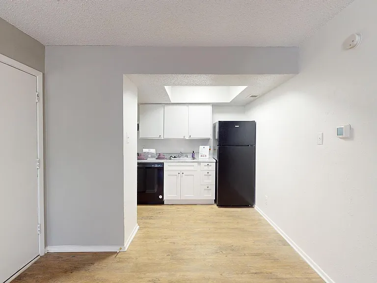 Addison Apartments at the Park — Photo 41