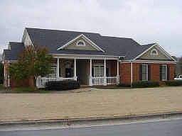 Grand appearance and southern charm!