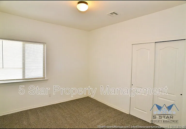 781 Croxdale St — Photo 35