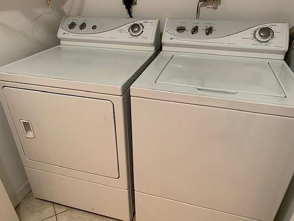 4th image of 2307 Anchor Ct #4005