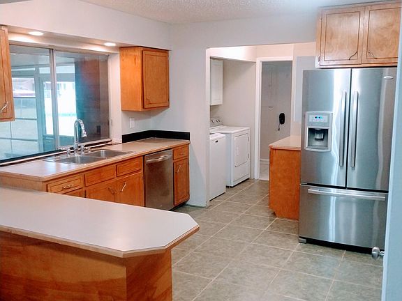 2nd image of 3837 Nekoosa St