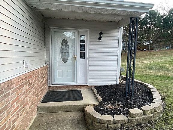 3rd image of 1760 Rolling Hills Dr APT D
