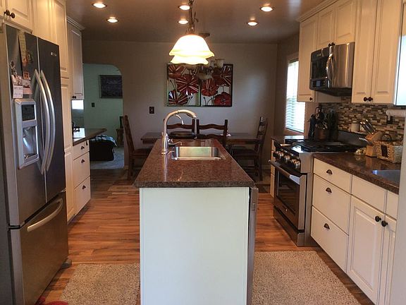 3rd image of 1404 Coburn Ave