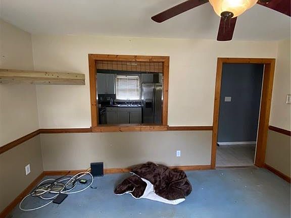 5th image of 903 Hamilton Ave