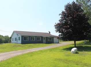 825 W River Rd, Augusta, ME 04330