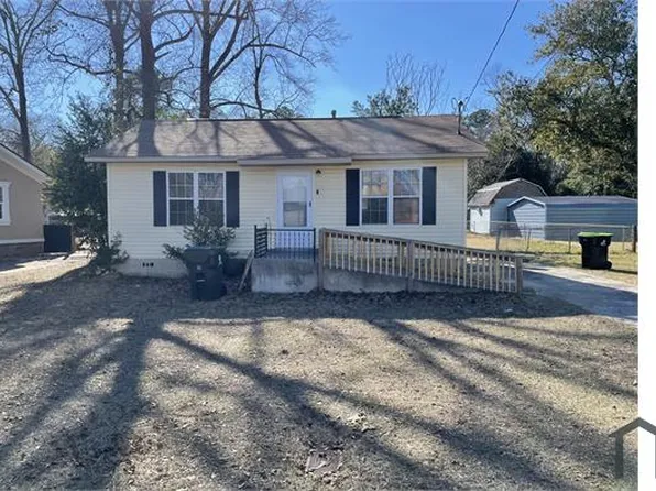 225 Evergreen St, Warner Robins, GA 31093