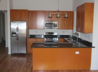 855 E 64th St, Chicago, IL 60637
