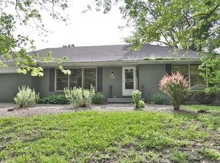 1212 SW Morningside Dr, Blue Springs, MO 64015