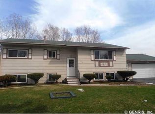 116 Summer Sky Dr, Rochester, NY 14623