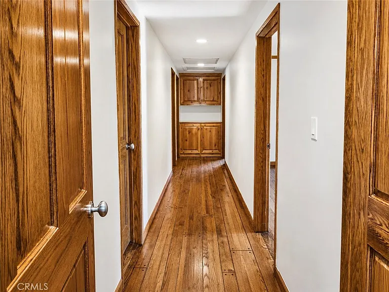 4720 Hayman Ave — Photo 27