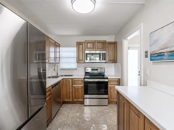 8900 Washington Boulevard #403A, Pembroke Pines, FL 33025