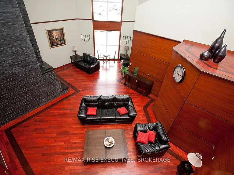 810 Blackburn Mews #314 — Photo 13