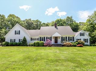 127 Castle Hill Rd, Newtown, CT 06470